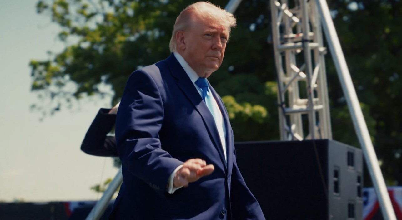 У Білому домі відбулася напружена нарада: що так турбує Трампа, що він не поїхав на весілля сина